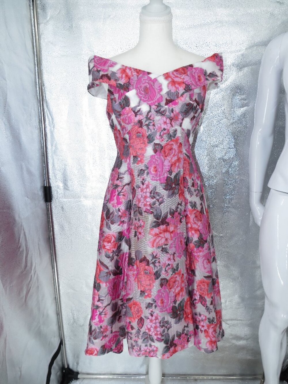 Adrianna Papell Floral Dress 6 Pink Off Shoulder Jacquard Fit Flare Midi Pockets